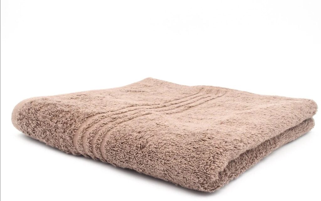 Guest Comfort, Uncompromised: Snag-Free Indulgence Towels