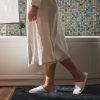 disposable-closed-toe-toweling-slippers-white-guest-amenities_1aa98f60 Disposable Slippers
